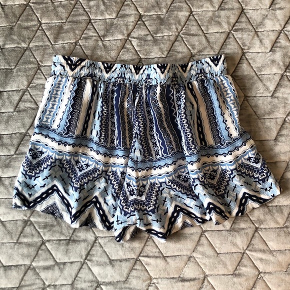Tribal Shorts - Picture 5 of 6